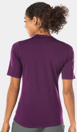 BONTRAGER Adventure Women's Wool Blend Cycling Henley 6 BONTRAGER Adventure Women's Wool Blend Cycling Henley -Bontrager Outlet Store bontrager adventure womens wool blend cycling henley 375196 12