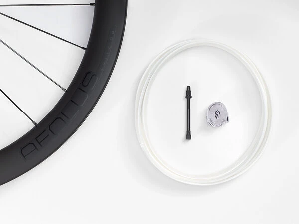 BONTRAGER Aeolus Elite 50 TLR Disc Road Front 5 BONTRAGER Aeolus Elite 50 TLR Disc Road Front - Image 5