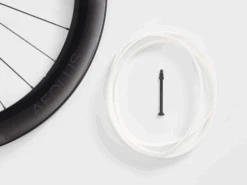 BONTRAGER Aeolus RSL 62 TLR Disc Road Front 9 BONTRAGER Aeolus RSL 62 TLR Disc Road Front -Bontrager Outlet Store bontrager aeolus rsl 62 tlr disc road front wheel 392098 14 1