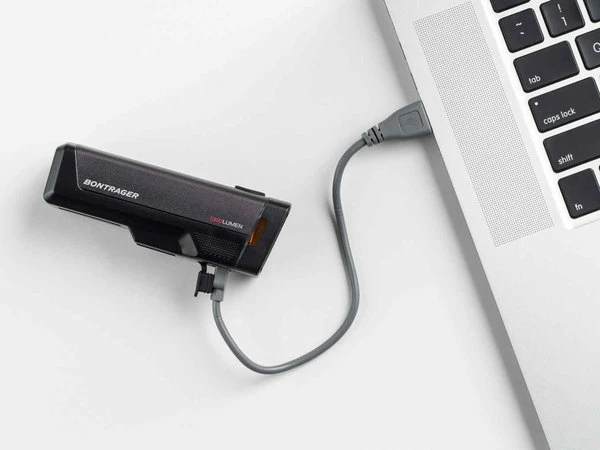 BONTRAGER Ion Pro RT Front Bike Light 2 BONTRAGER Ion Pro RT Front Bike Light - Image 2