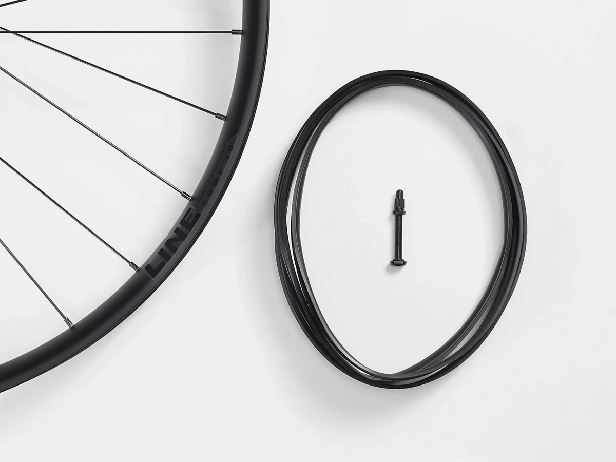 Bontrager Line Comp 30 TLR Boost MTB 27.5-inch Rear 3 Bontrager Line Comp 30 TLR Boost MTB 27.5-inch Rear - Image 3