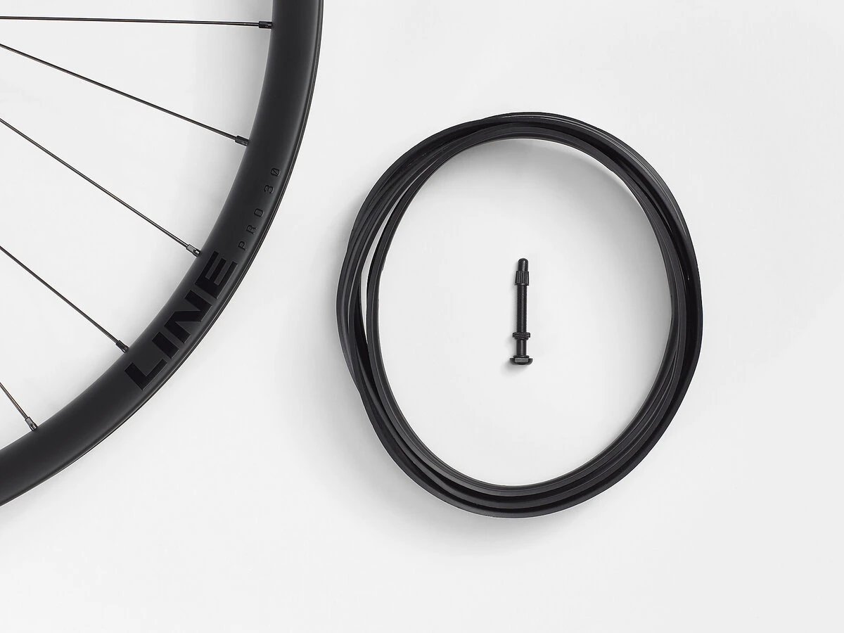 Bontrager Line Pro 30 TLR Boost 29 MTB Front 5 Bontrager Line Pro 30 TLR Boost 29 MTB Front - Image 5