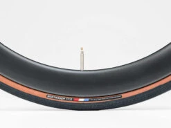 BONTRAGER R3 Hard-Case Lite TLR Road Tire 9 BONTRAGER R3 Hard-Case Lite TLR Road Tire -Bontrager Outlet Store bontrager r3 hard case lite tlr road tire 359958 13